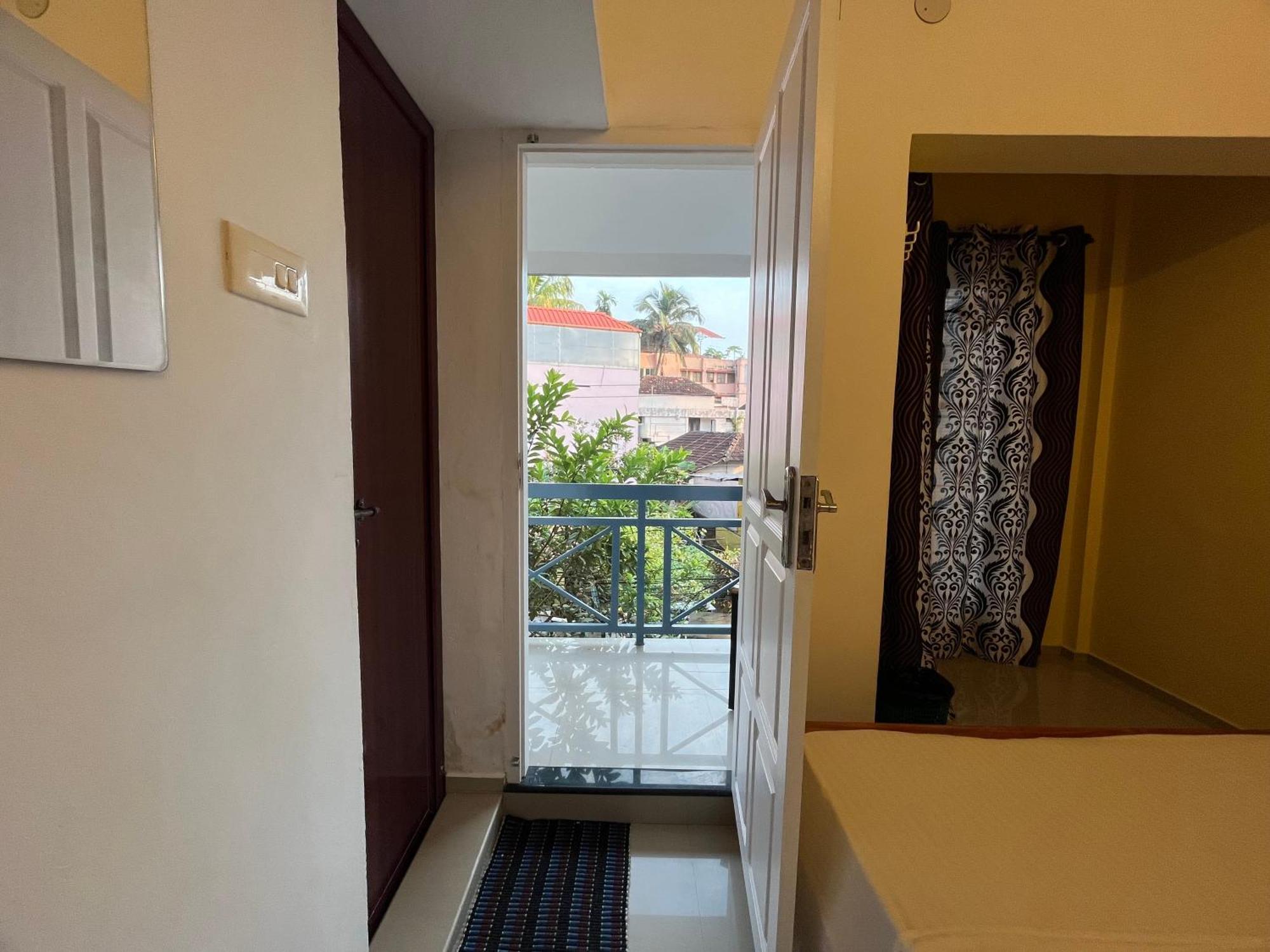 Segundo Home Kochi Buitenkant foto